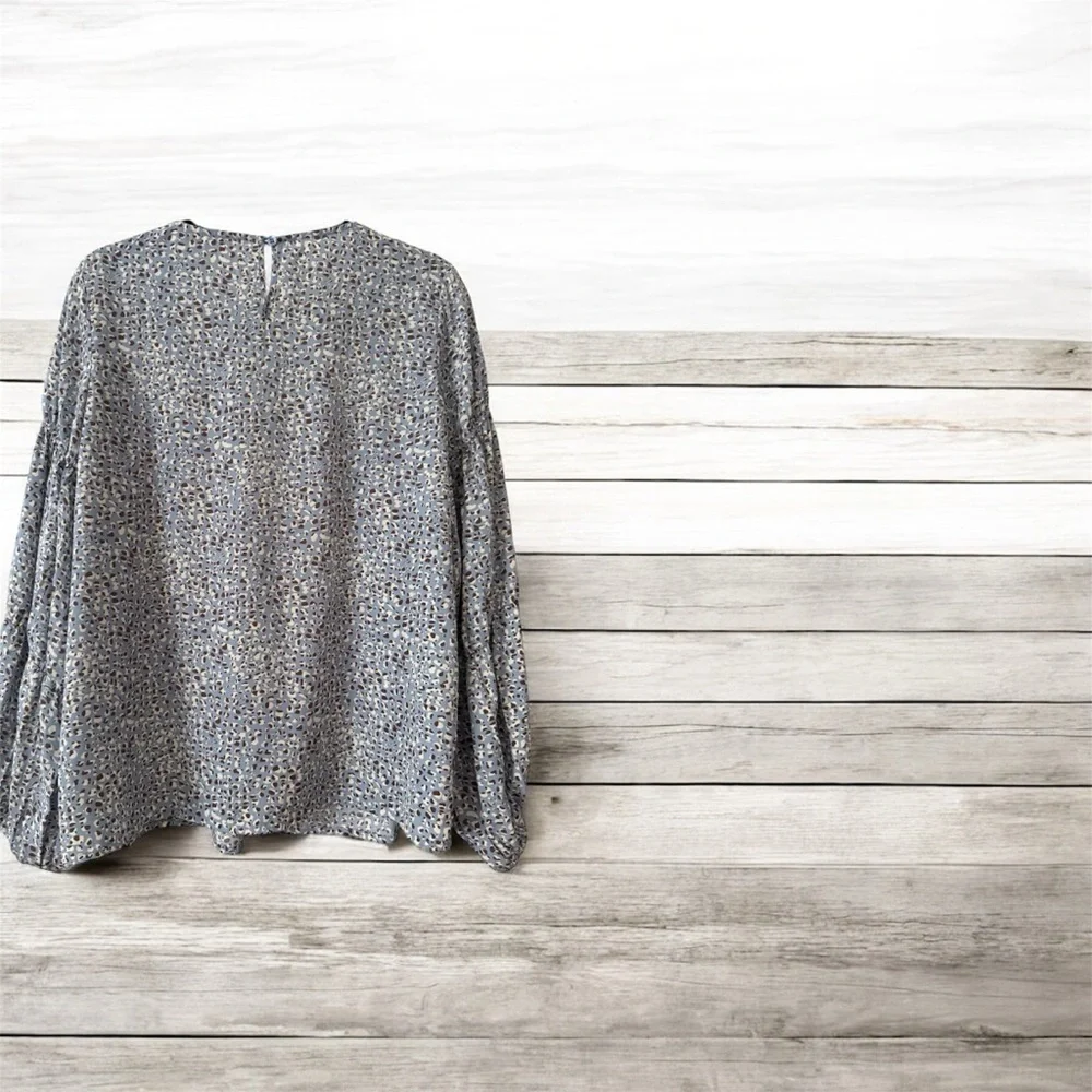 Vine & Love Blue/White/Brown Patterned Blouse